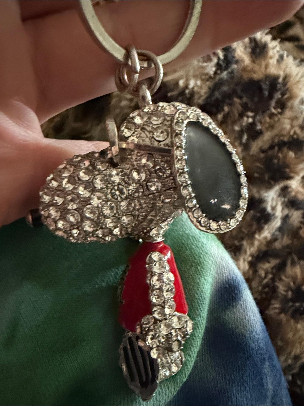 Snoopy Joe Cool Pave Chrystal key chain - Picture 6 of 9